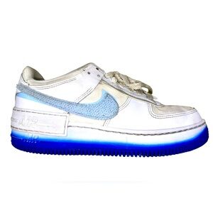 NIKE AIR FORCE 1 SHADOW IN RACER BLUE/WHITE
